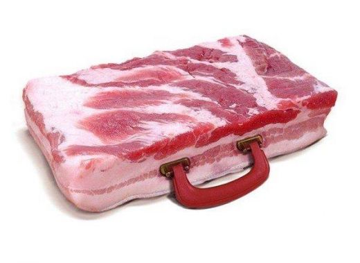 Таможня запретила ввоз домашнего сала с Украины