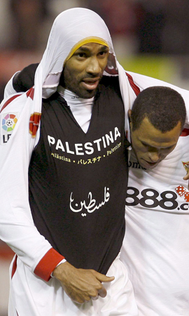 «Локомотив» оштрафовал Тарасова на €300 тыс. за футболку с Путиным