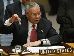 Россия, XXI век. Сталину несут цветы
