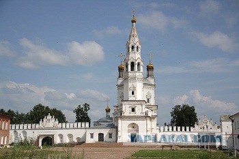 Самые красивые храмы России