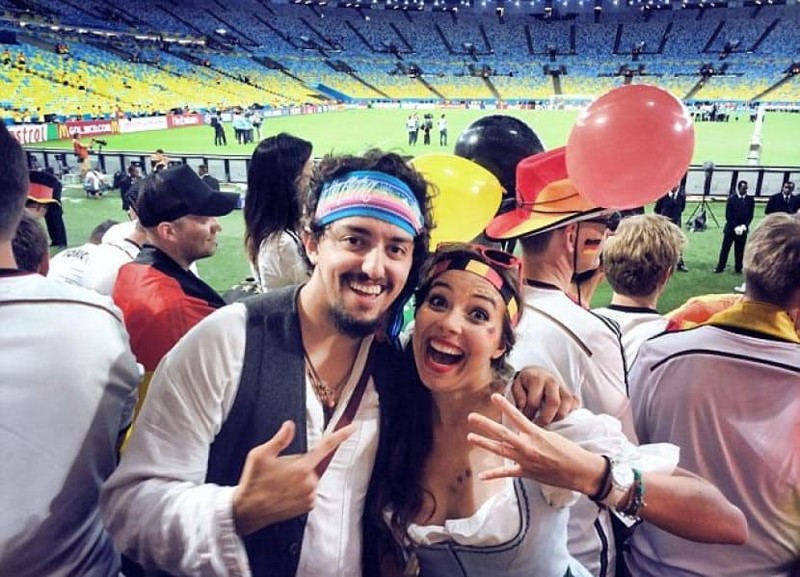 московский кремль туристы. эйфель башня франция. визовые формальности для туристов. побывав во многих странах. побывав во многих странах.