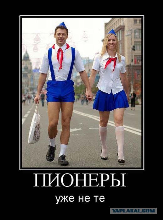 Ер адам мен оның досы әйелін трахает онлайн порно Мелиссамен порно