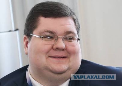 «Обычный человек с громкой фамилией»: иностранцы в пух и прах разнесли Гном Гномыча