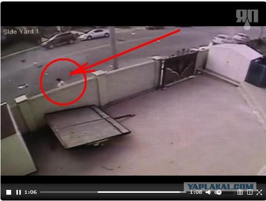 В Нью-Йорке Lamborghini Aventador разорвало попола