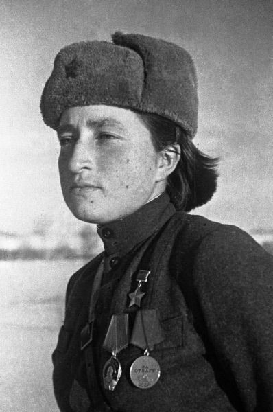 Мария Щербаченко. Сквозь черный вой свинца…