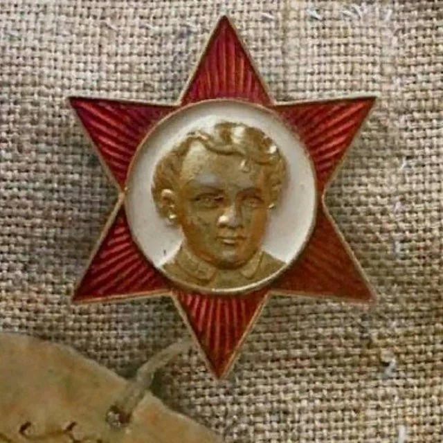 На станции «Филатов луг» дворники вызывают СССР