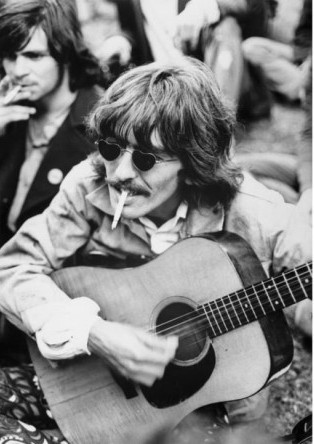 Эти фотографии показывают, насколько все-таки хиппи были без тормозов