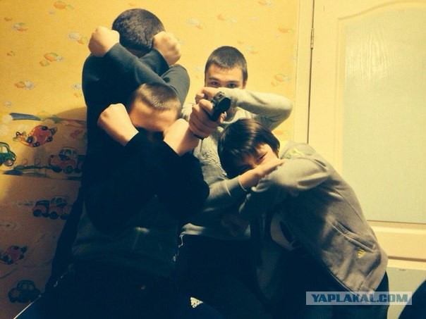 В Екатеринбурге малолетки избили продавца