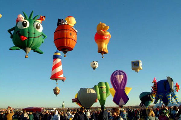 В Бразилии засняли НЛО в форме пирамиды