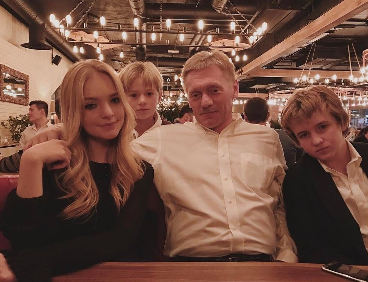 Песков Дмитрий Мать