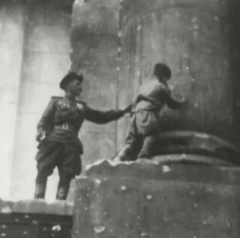 Берлин, Рейхстаг, май 1945 года