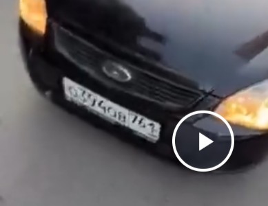 В Ростове-на-Дону парень с мужчиной проучили юных меломанов, которые в 4 утра на весь район включили громко музыку