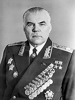 Министр обороны Великобритании посоветовал России «отойти и заткнуться»