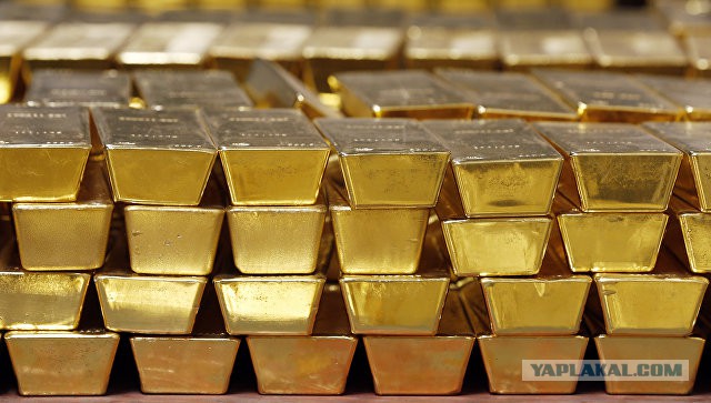 Россия приобрела рекордное количество золота