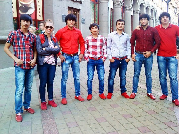 Зачем читать? Раз красный, надо брать!