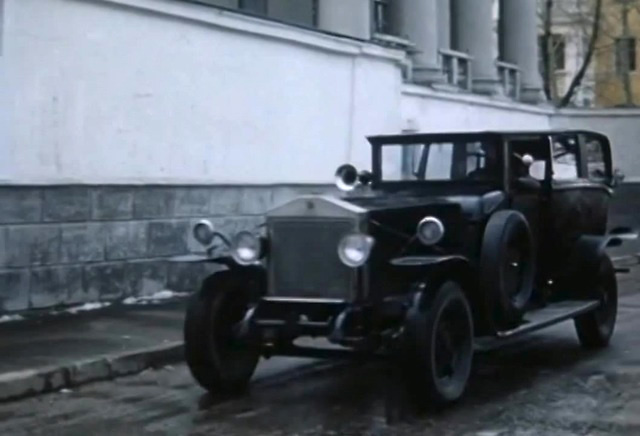 Автомобильные загадки советского кино: на чем ездили герои культовых фильмов