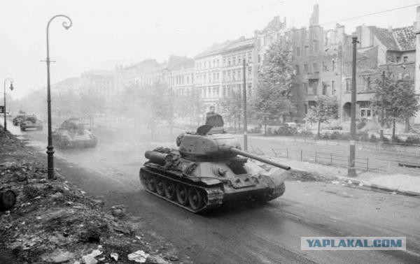 Ветеран сел за рычаги восстановленного Т-34