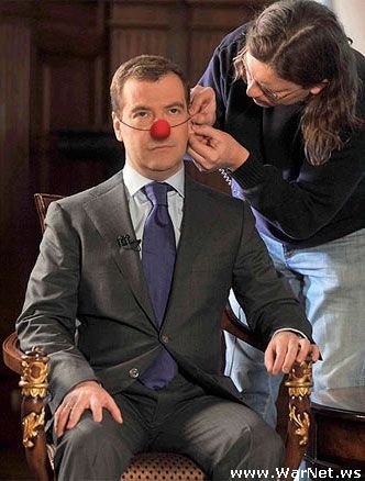 Медведев предложил продавать нефть по принципу take or pay