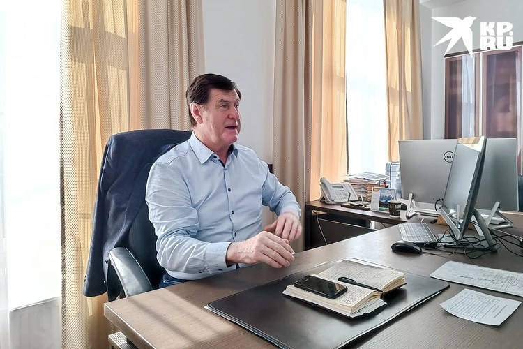 Смагин Владимир Петрович хоккеист