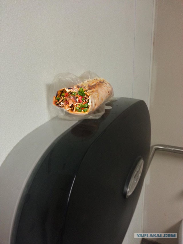 О забытом в офисном туалете