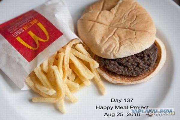 Спортсмены оказались на кухне в Макдоналдс