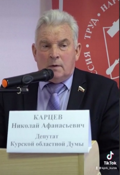 Депутат Курской облдумы от КПРФ Карцев заявил, что пронес в ковидный госпиталь самогон, после чего больные излечились от коронавируса.