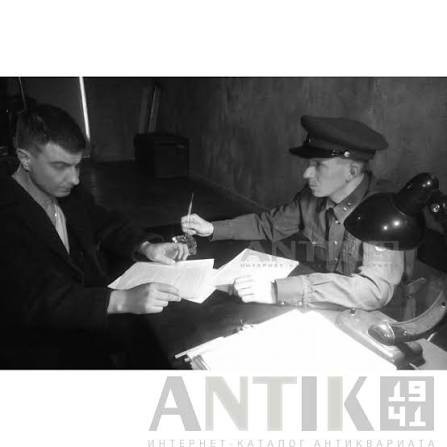 Обьясните мне, не дайте умереть дураком... почему нельзя в канистры?