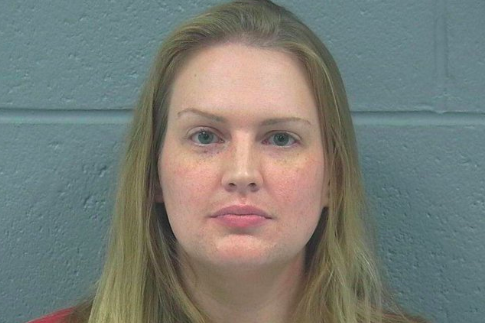 29-летняя учительница занималась сексом с учеником на парте сразу после уроков