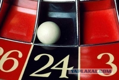 Покупатель с ножом напал на охранника московского ТЦ из-за замечания о маске