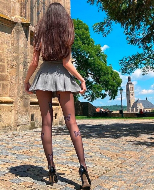 Так всякие девушки