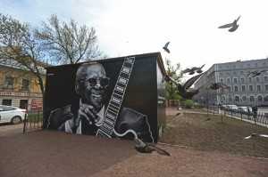 Граффити стрит-арт художников HoodGraff в Санкт-Петербурге