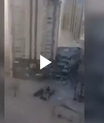 Появилось видео попадания снаряда в жилой дом в Киеве