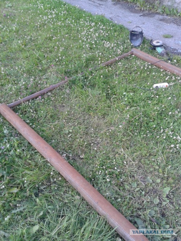 Мегарукажопим спортивную площадку.