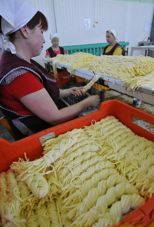 Как в Хакасии делают ниточный сыр