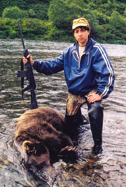 Как предохраняются от медведей на камчатской рыбалке