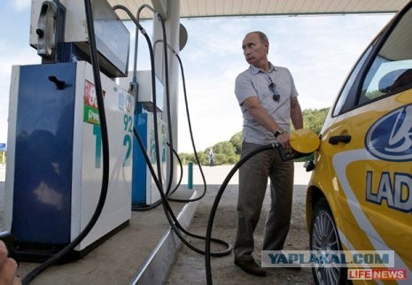 Чуть не убило шлангом на заправке ...