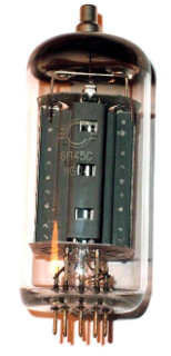 Что будет если поднести магнит к ЛАМПЕ ?!?