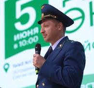 В Питере прокурор отменил уголовное дело, возбужденное СК против таджика, избившего пенсионера в автобусе. СК повторно возбудил дело