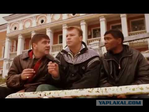 В желтой жаркой Африке, В центральной ее части,