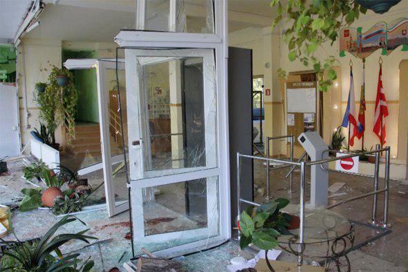 21 человек погибли и 50 пострадали в результате взрыва в колледже в Крыму