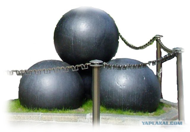 Аэропорты Крыма заблокированы российскими военными