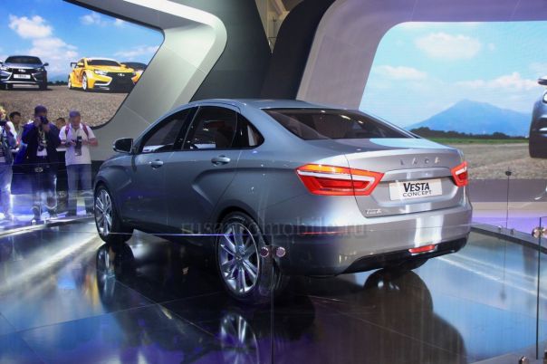 Lada Vesta на конвейере