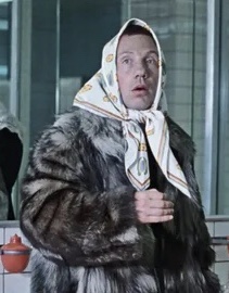 Девушка заказала самую популярную шубу на WB