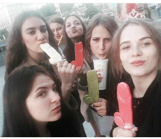 Ужасы и приколы из соцсетей 18+