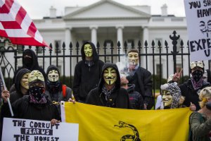 Полиция хочет взыскать с Навального 18 млн рублей