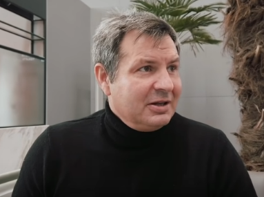 На волне  « о продажах машин в америках».
