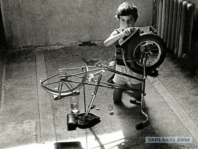 Как детишки в СССР украшали свои велосипеды