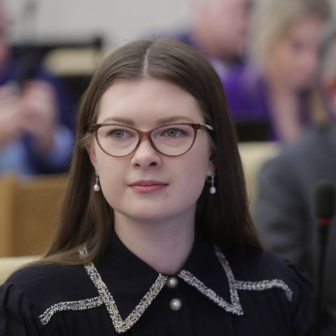 Депутат Госдумы предложила с помощью нейросети удалить Брыльску из «Иронии судьбы»