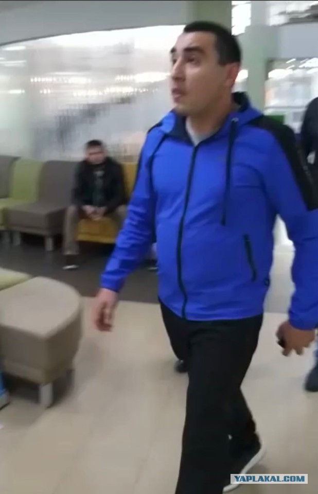 Умер Роман Гребенюк, пострадавший в сбере от нападения Арсена Мелконяна.