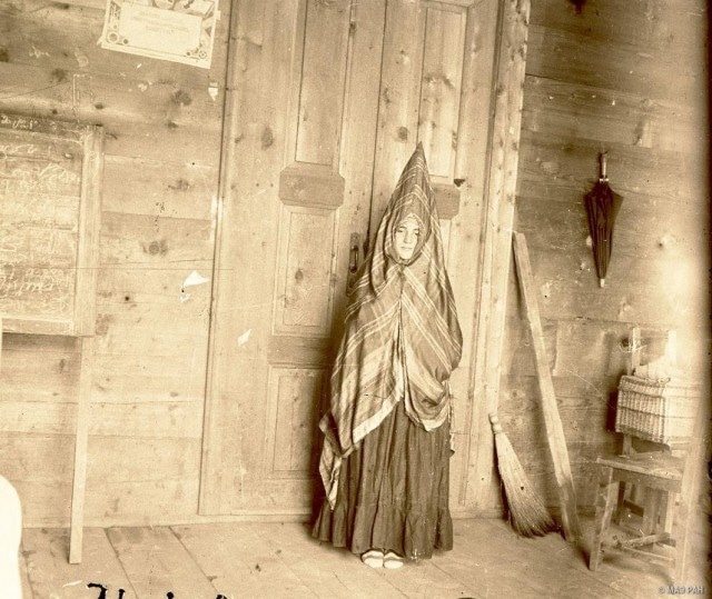 Обряды, будни и лица предков в старинных фотографиях